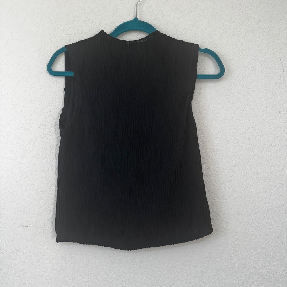 Dazy Black Mock Neck Textured Sleeveless Top Women's Size M